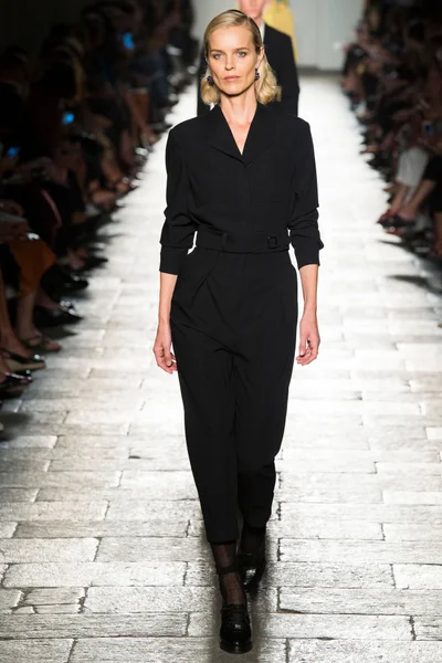 Look 52